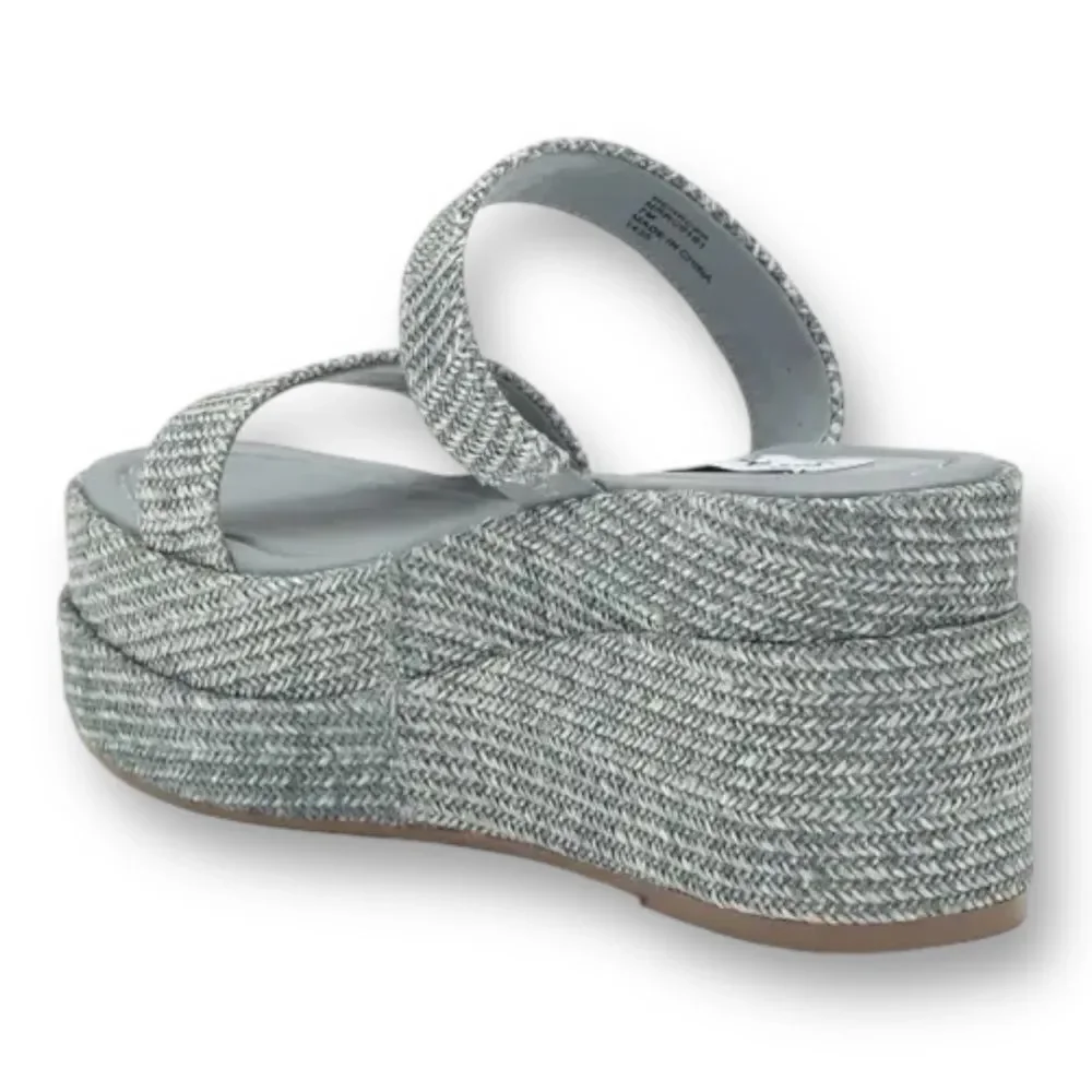 STEVE MADDEN Women’s Merrcer Platform Slide Sandals in the Size 9 in Blue Raffia